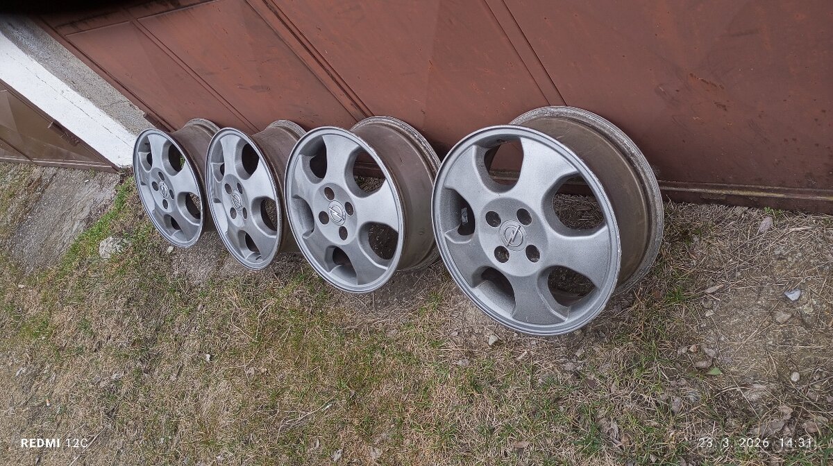 elektrony 4x100 r15 - 3