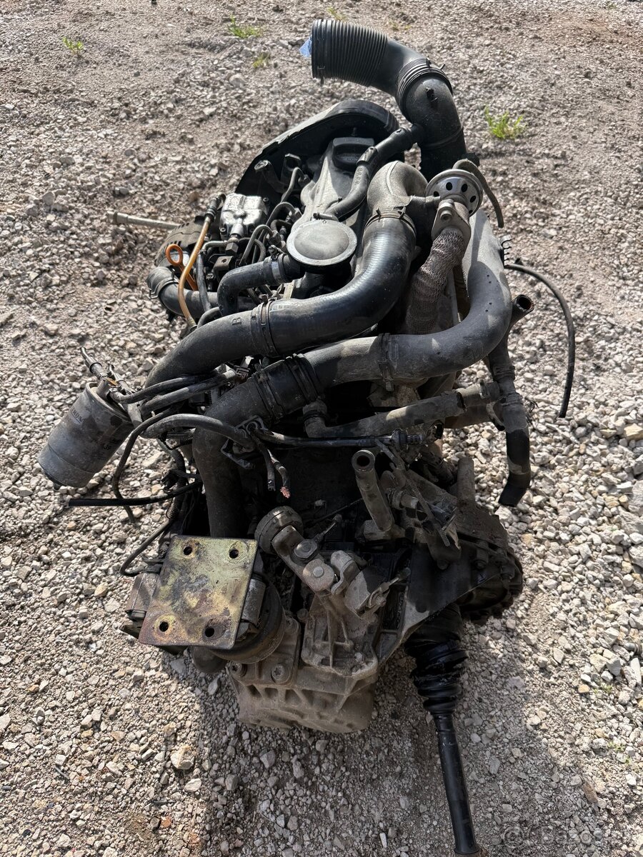 Motor 1.9tdi 66kw stará rotačka - 3