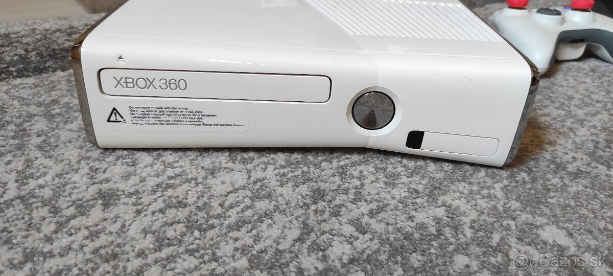 Xbox 360 slim white+hry - 3