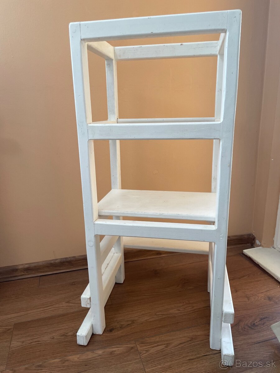 Rastúca učiaca veža - 3