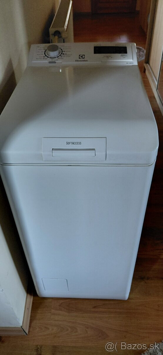 Zhora plnená práčka Electrolux - 3