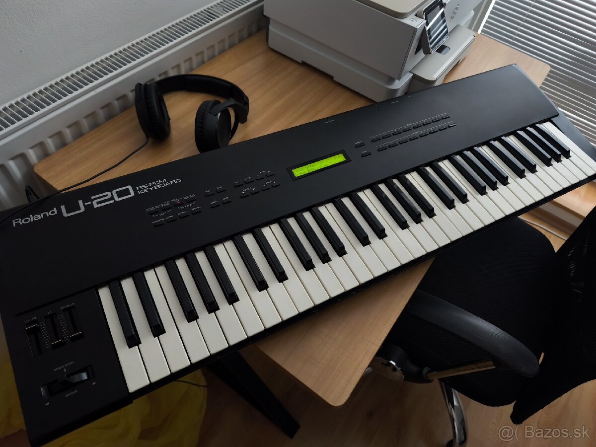 Roland U20 - 3