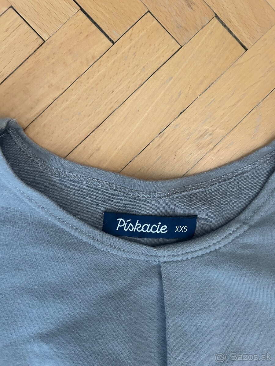 Pískacie šaty so srdieckom - 3