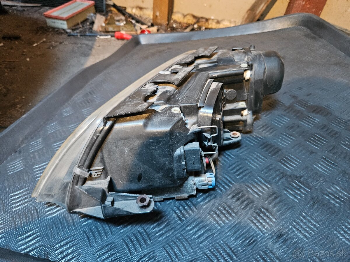 Svetlo vw B5.5 - 3