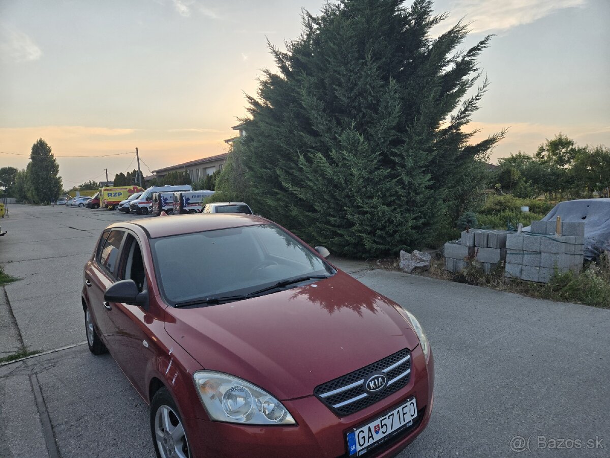 Kia ceed 1.4 benzin - 3