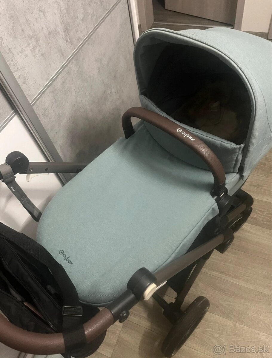 Cybex Eos litgh 3v1 - 3