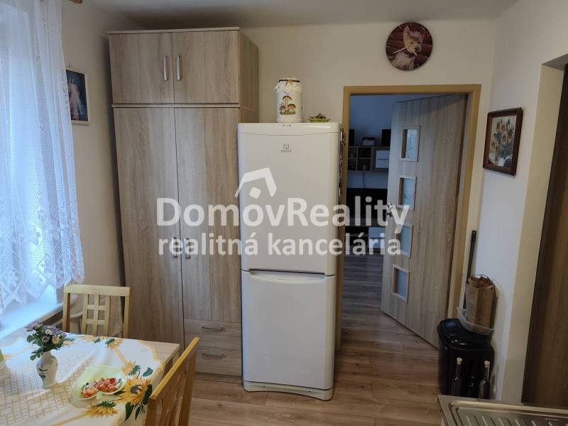 Pekný 1 izb. byt v Handlovej – centrum, 32 m2, kompletne zre - 3