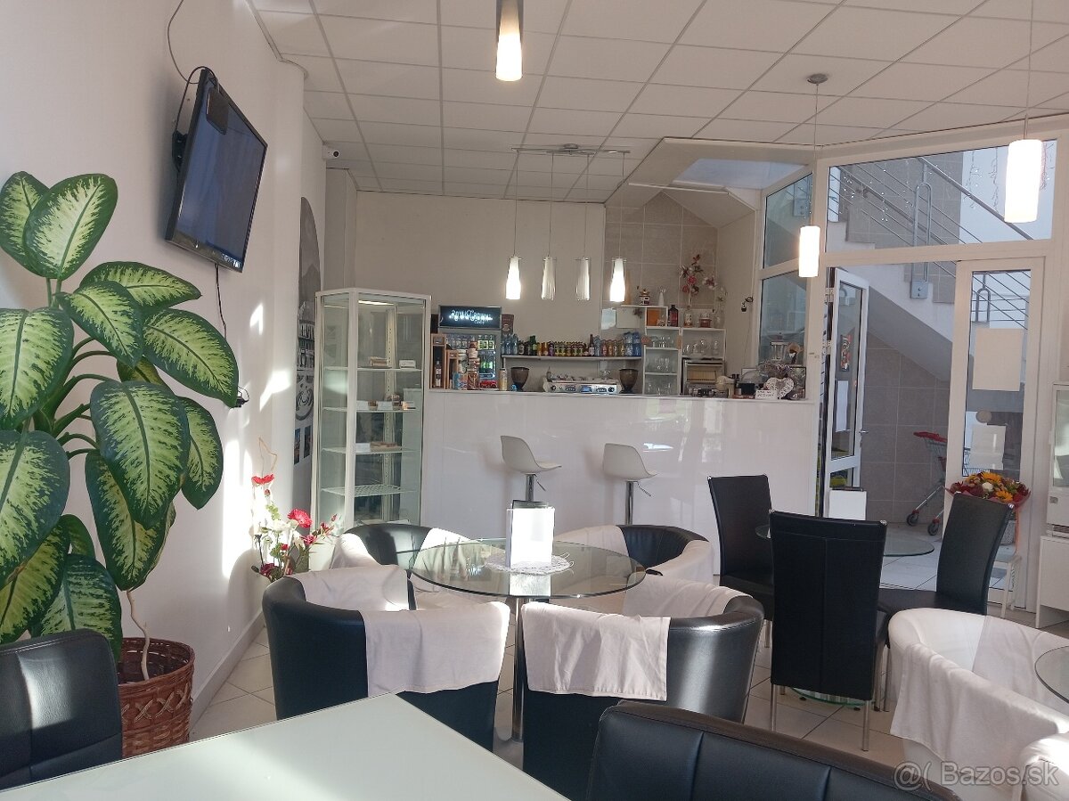 Kaviareň - 3