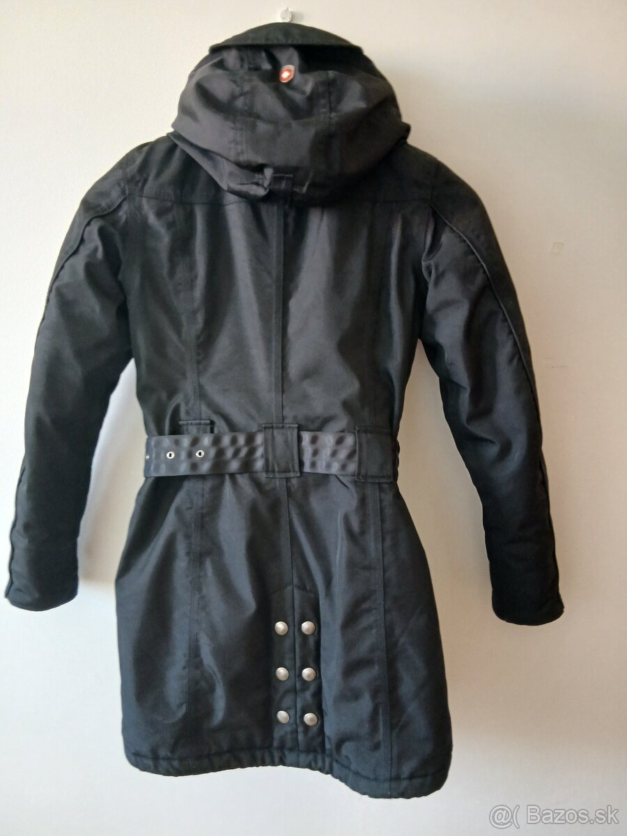 značková bunda - 3
