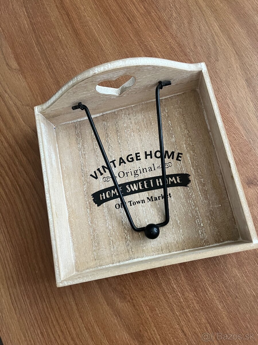 Drevena dekoracia zavesna a držiak na servitky - 3