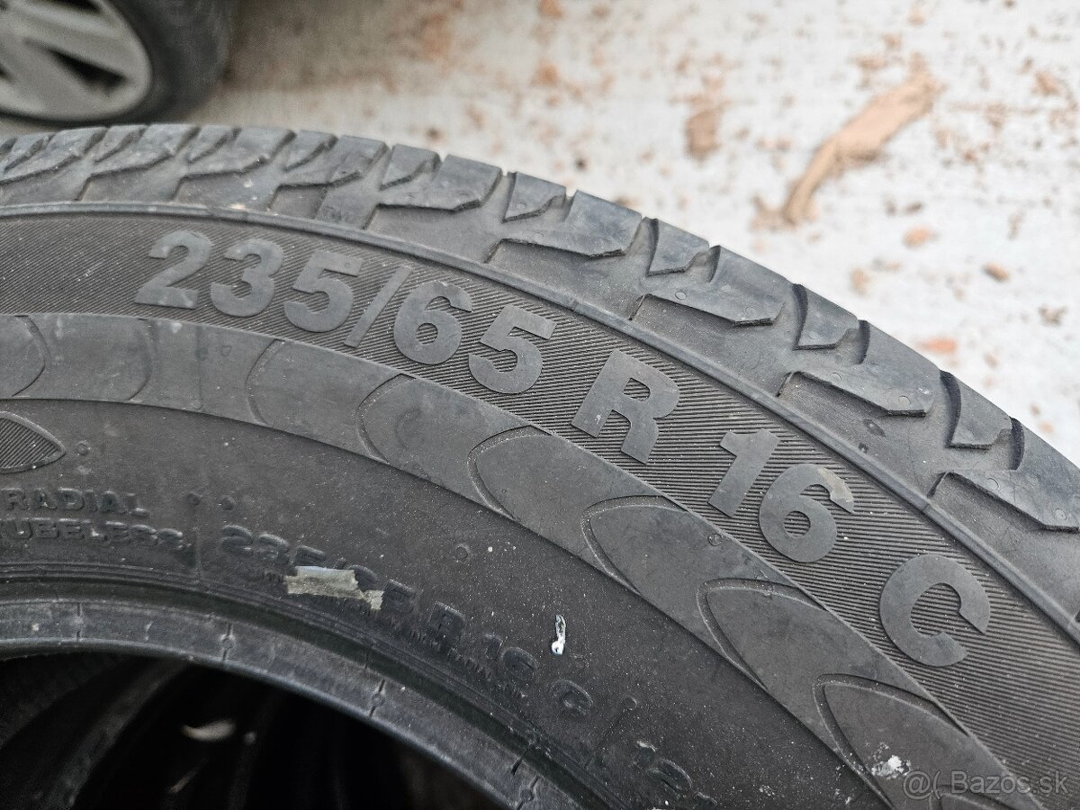 Letné pneu Continetal 235/65R16C - 3