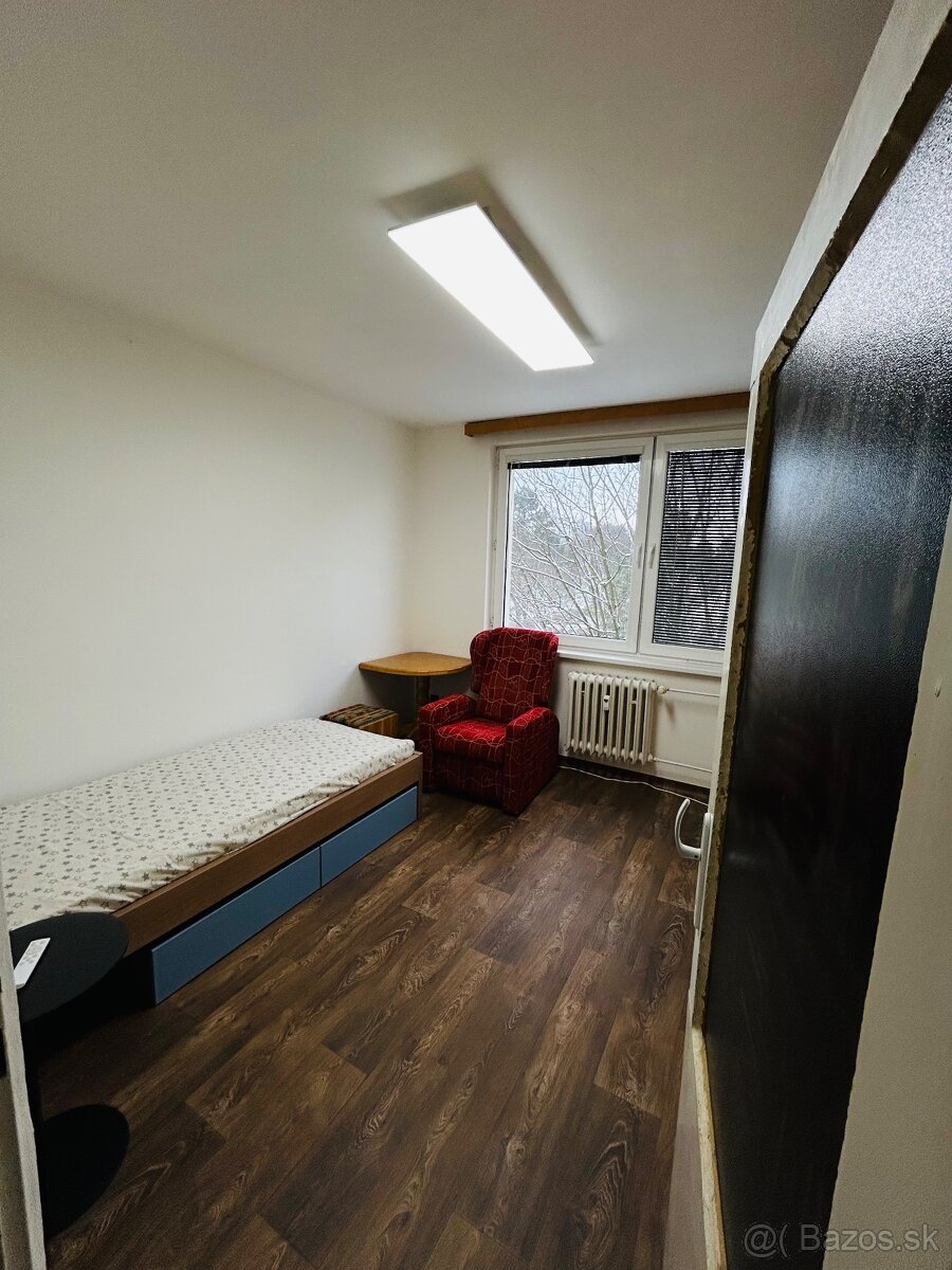 Prenájom izby 12,25m2 - 3