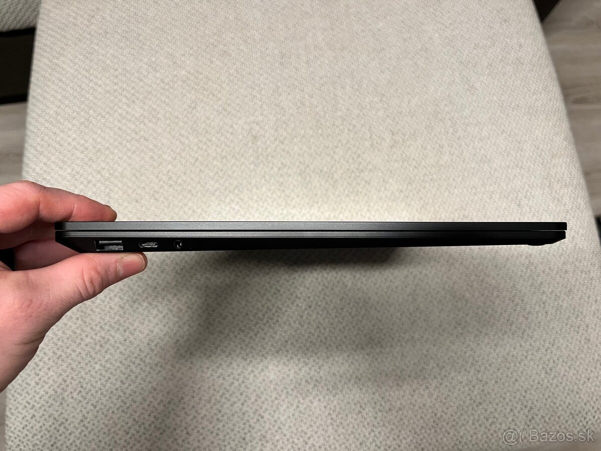 Microsoft Surface Laptop 4 Black - 3