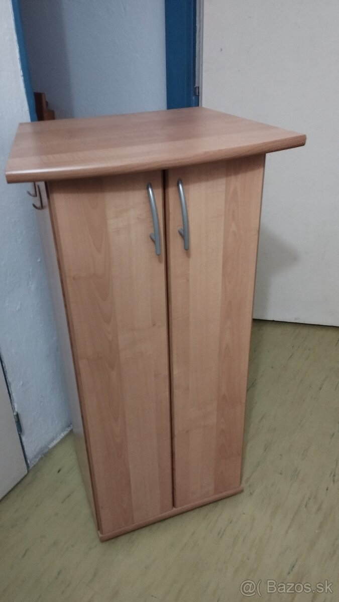 WC záchod , umyvadlo, botník - 3