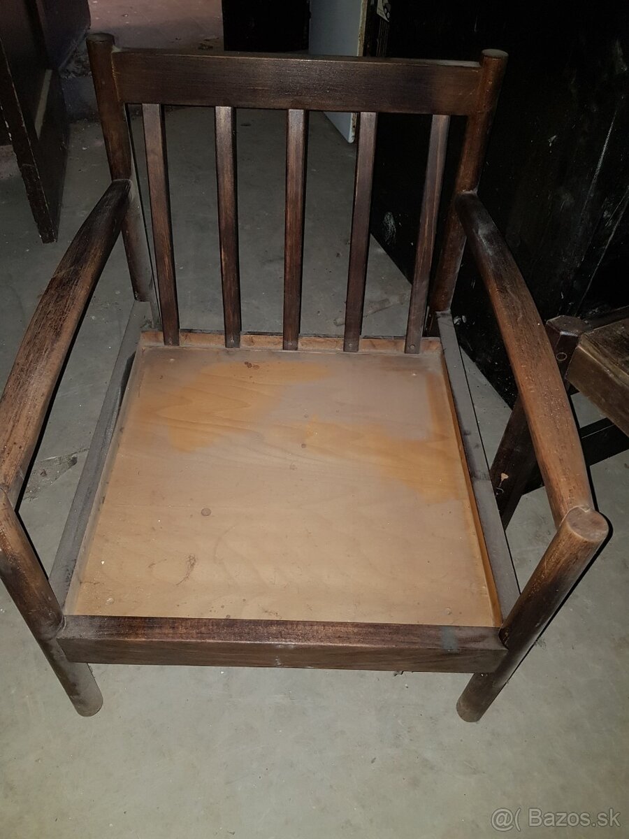 Stoličky, kreslá, stolíky - 3