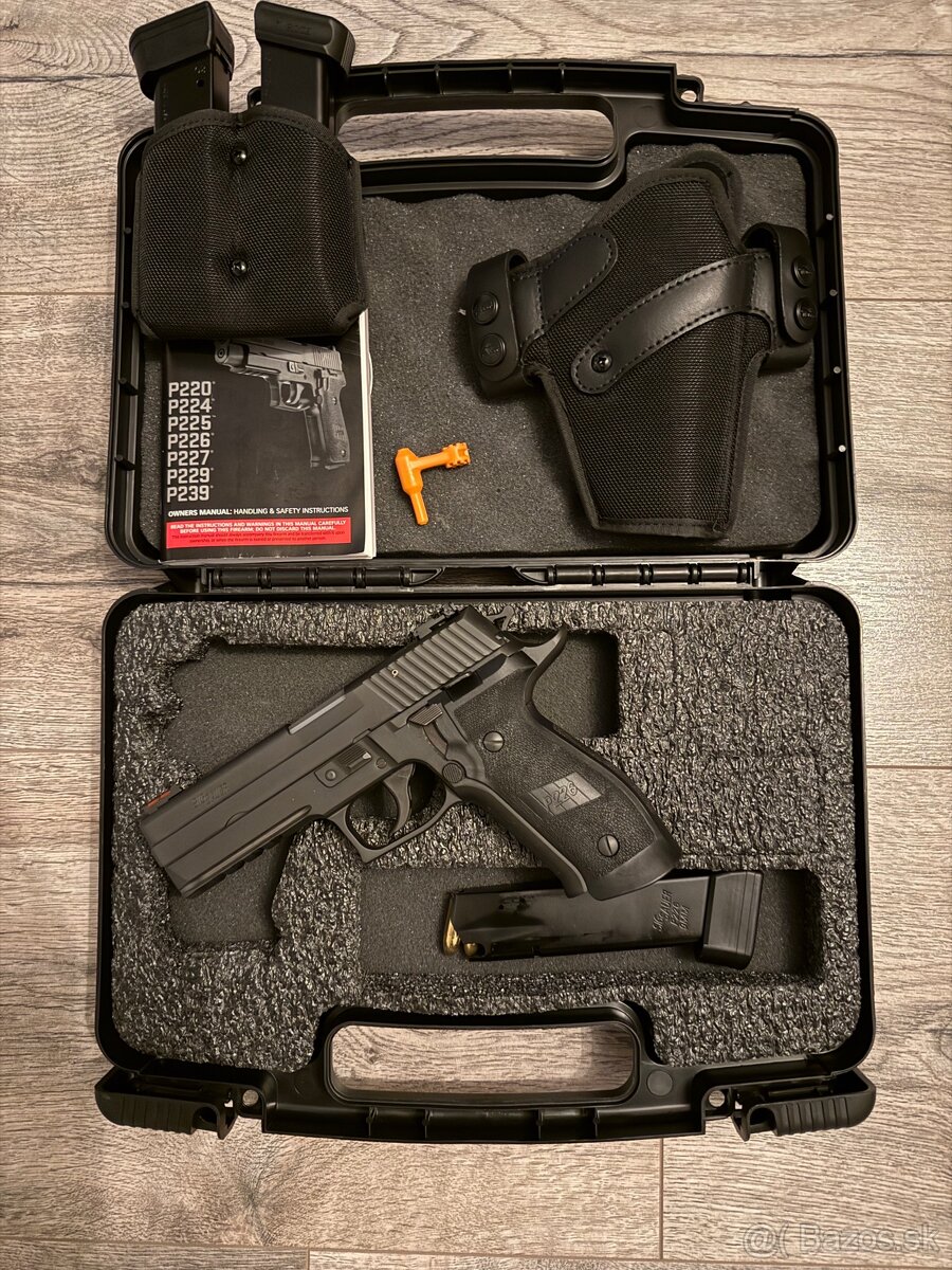 Predám Sig Sauer P226 - 3