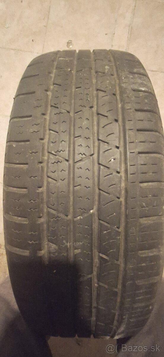 Predam letne gumi 215/65 r16 - 3