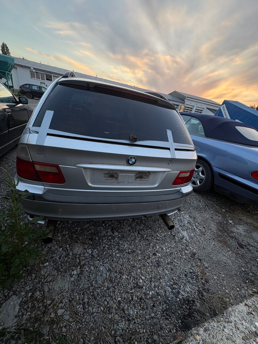 Predám BMW e46 328i Touring - 3