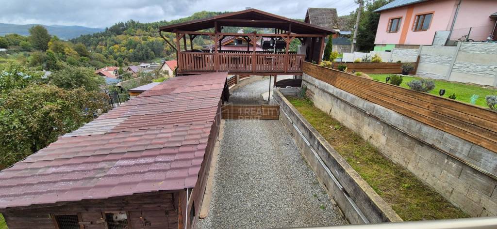 Predaj: Pekný rodinný dom s veľkým pozemkom Hlboké nad Váhom - 3