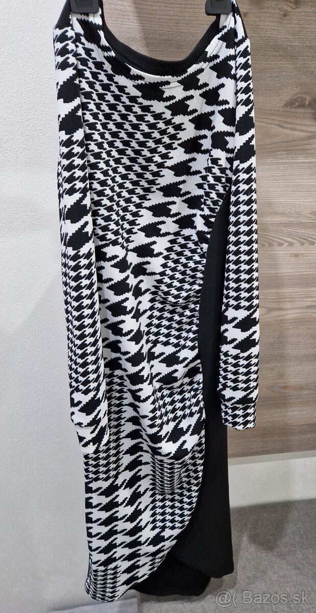 Šaty čiernobiele - 3