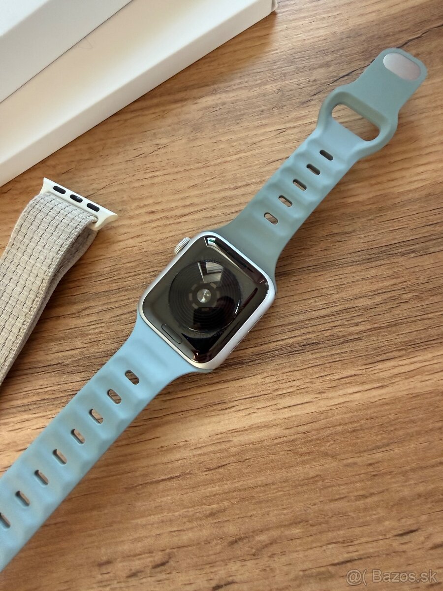 Apple Watch SE 40 mm - 3