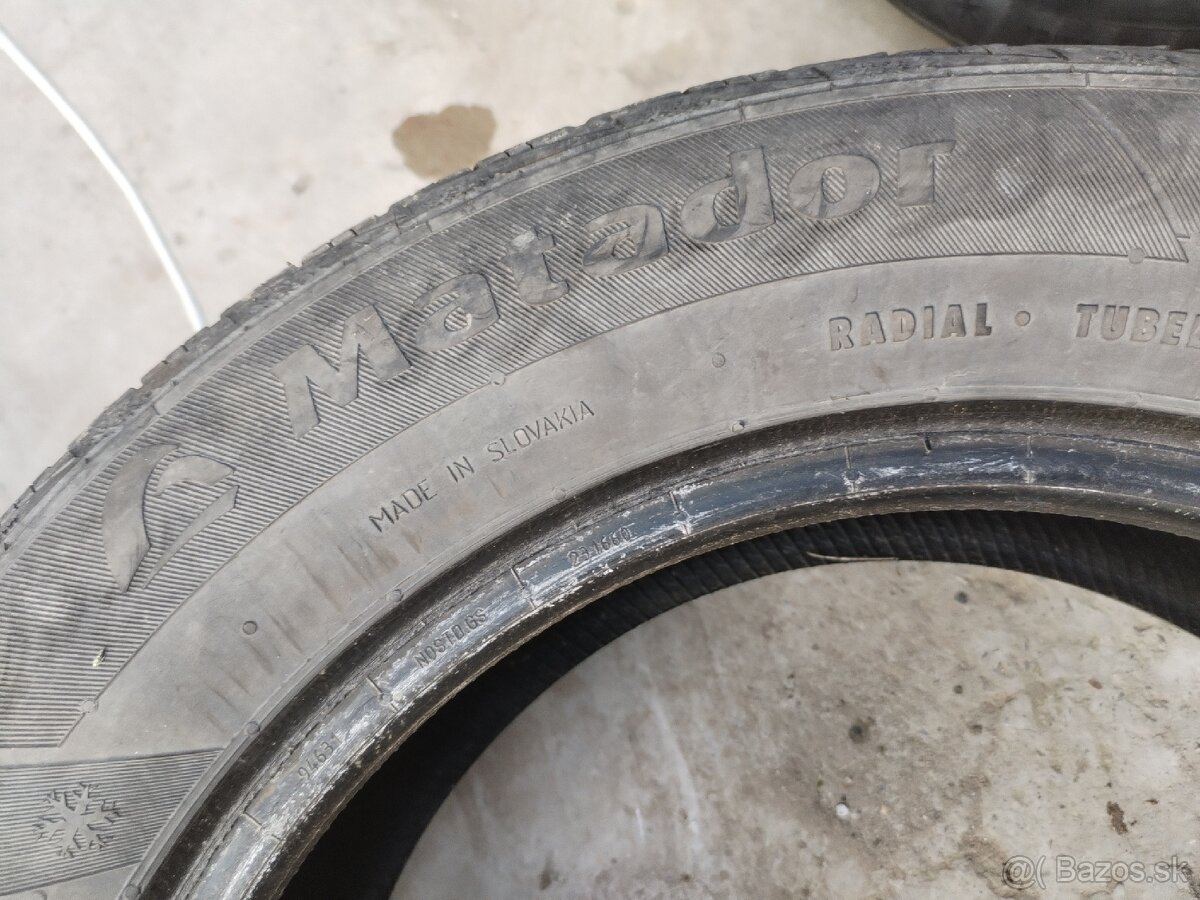 Predám 195/60 r15 - 3