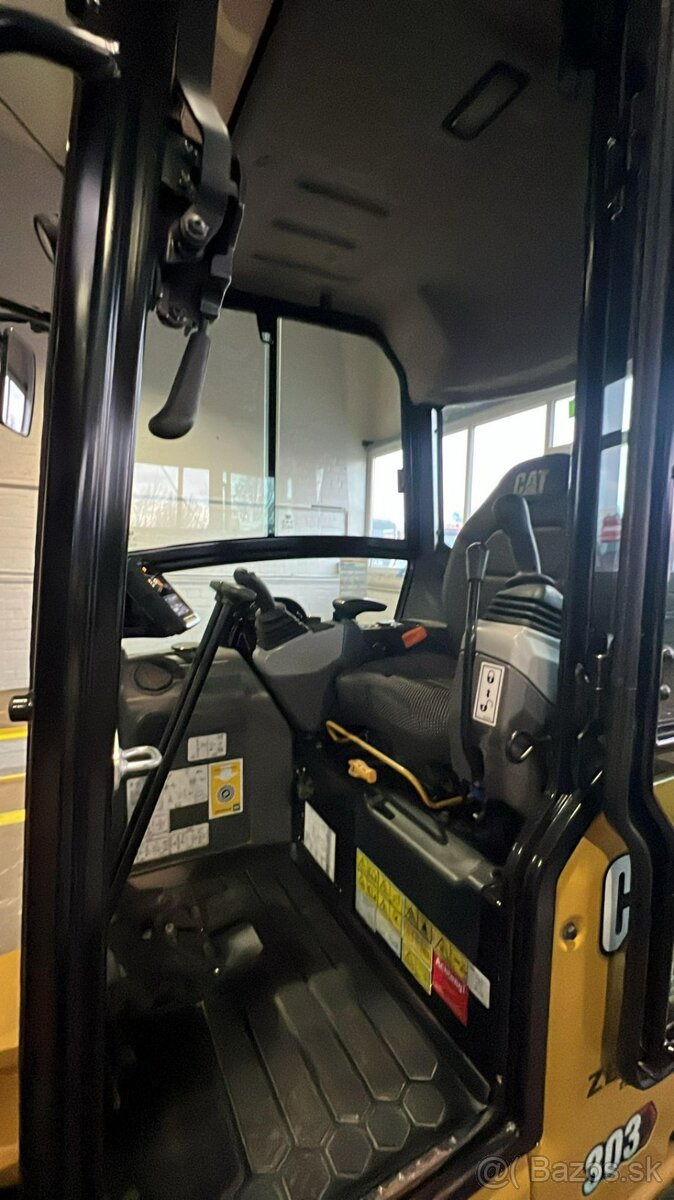 Cat 303CR - 3