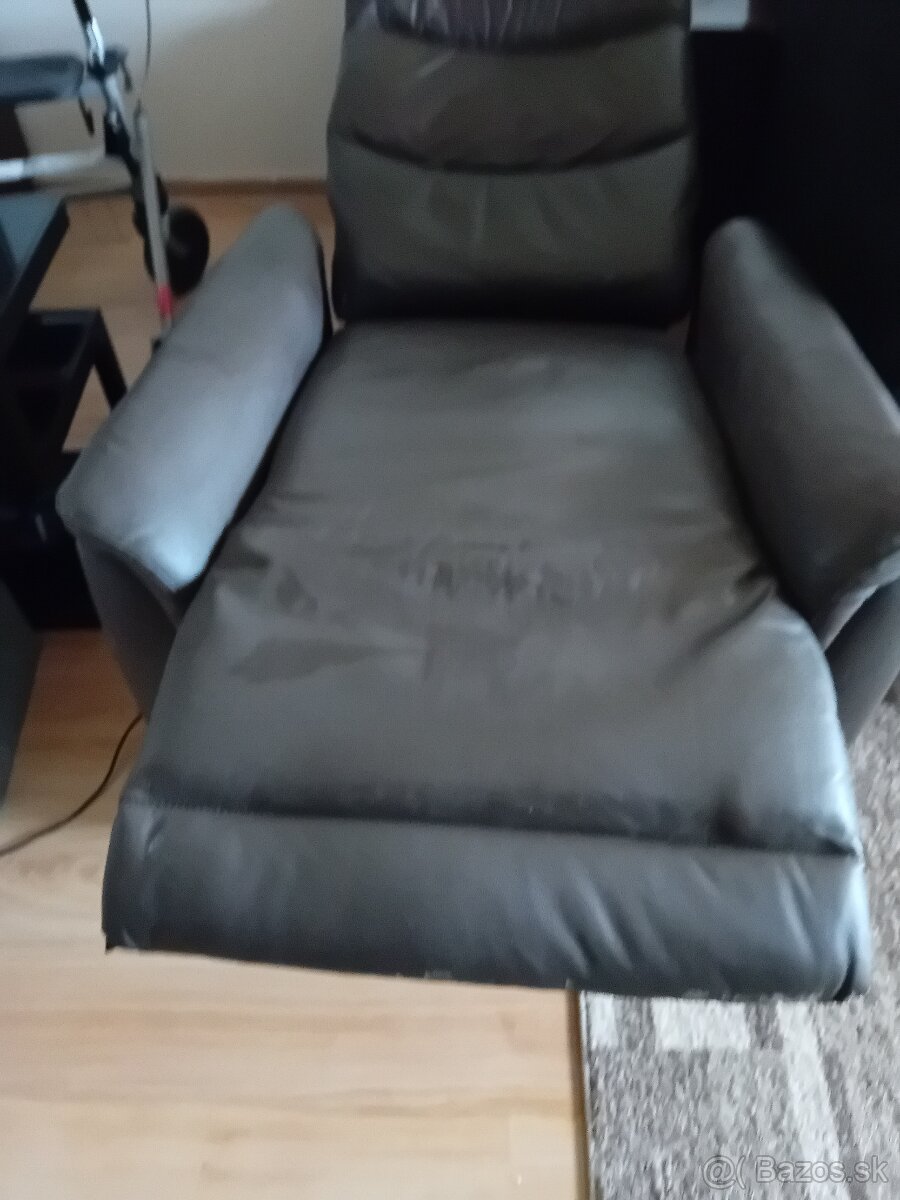 Polohovatelné ekektrické kreslo - 3