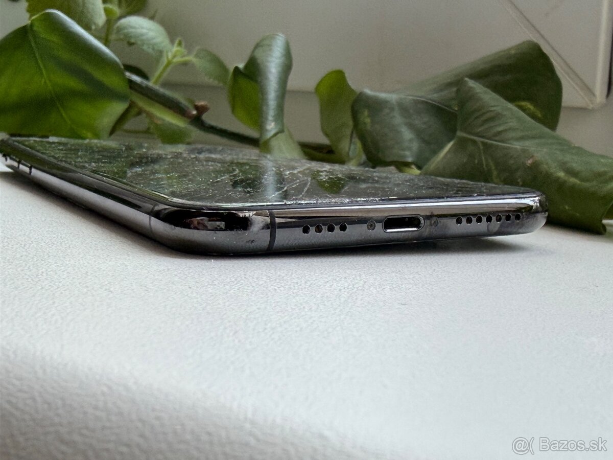 iPhone 11 Pro Max 256 GB - 3