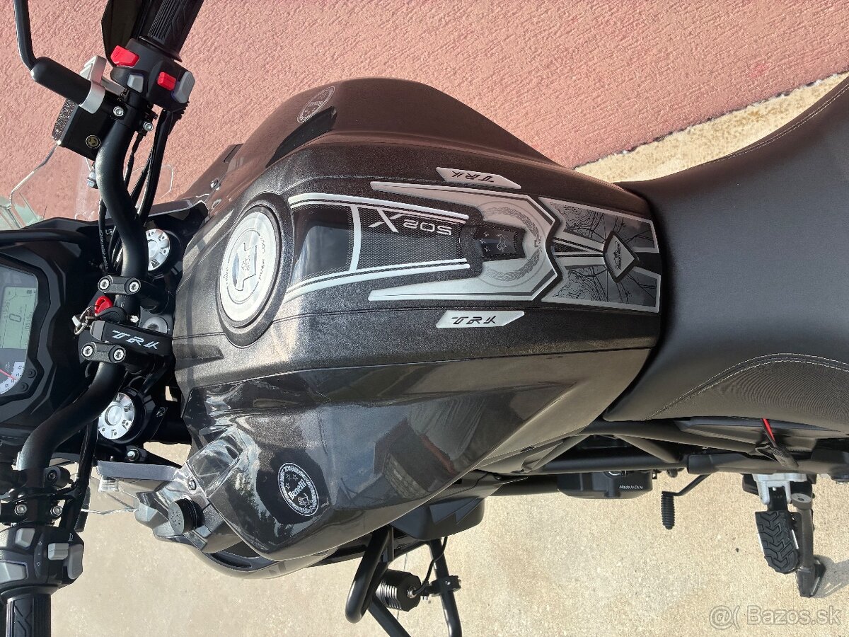Benelli trk 502 x - 3