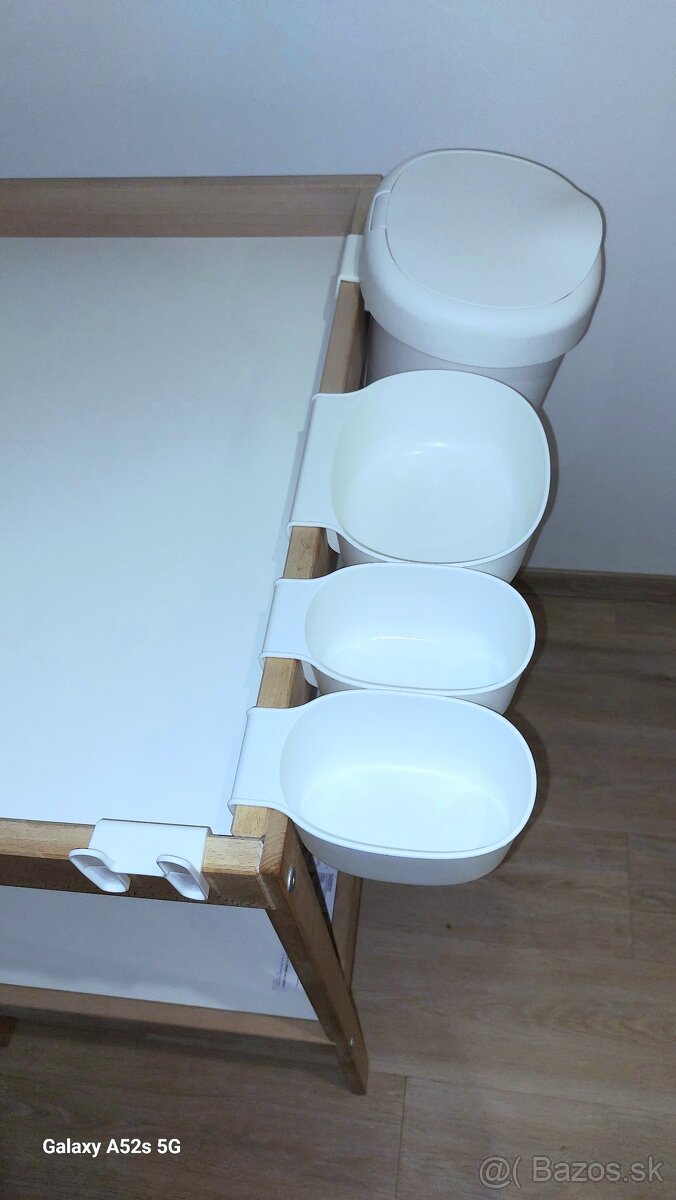 Prebaľovací pult - 3