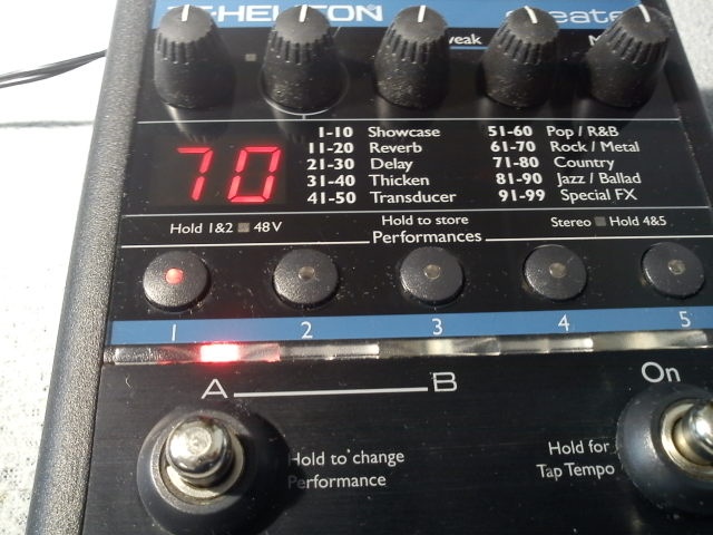 TC Helicon Voicetone create - 3