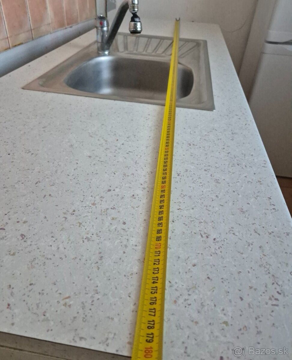 Kuchynská Linka - 3