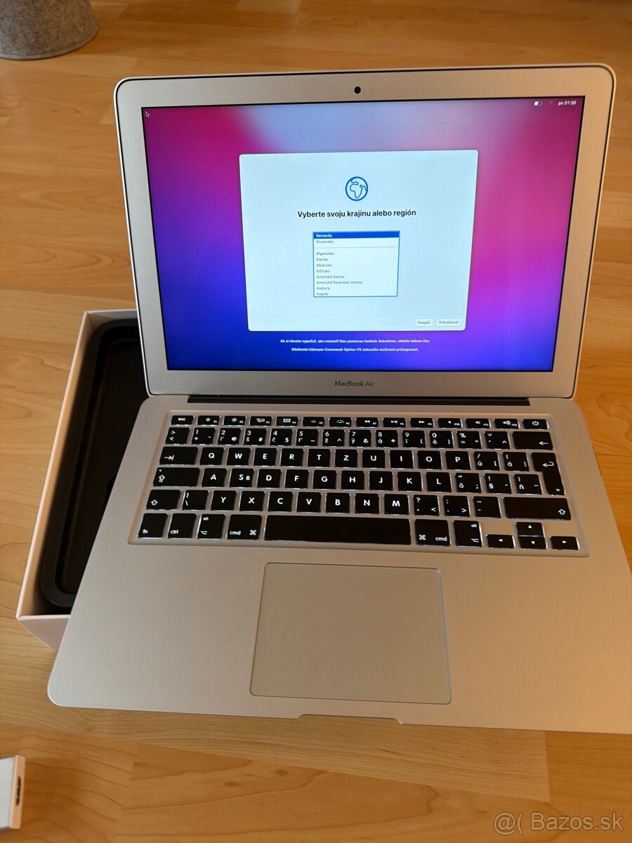 Apple MacBook Air 2017 - 3