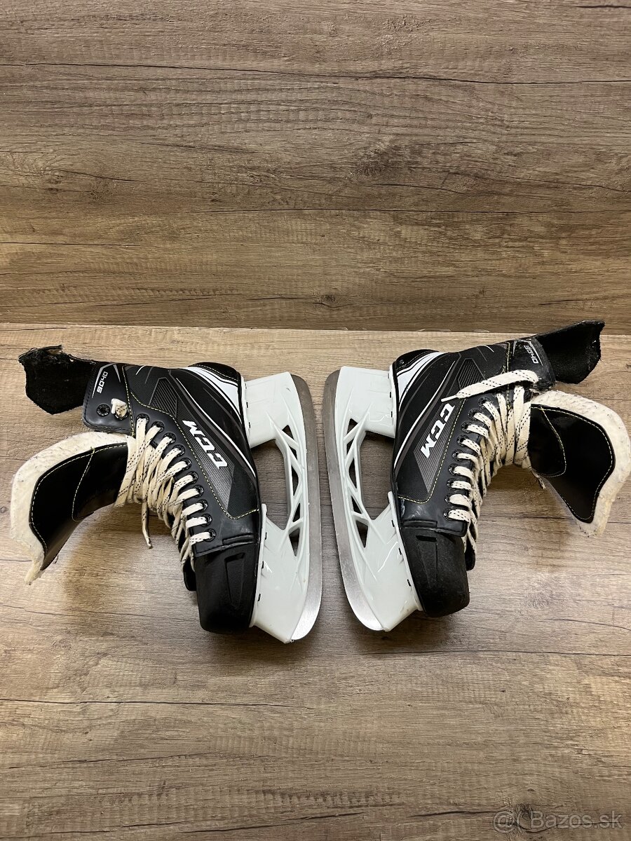 ĽADOVÉ KORČULE CCM TACKS VEĽ46 - 3