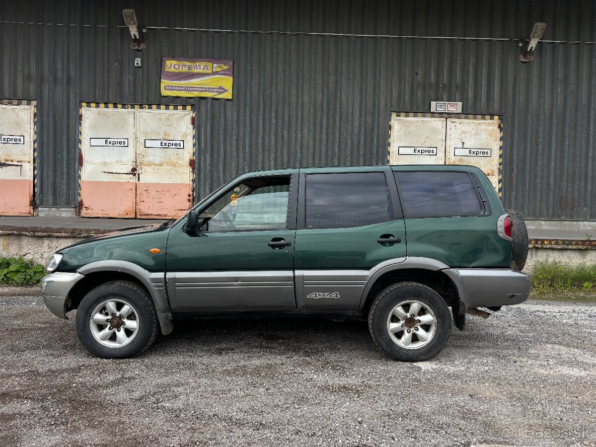 Nissan Terrano 2.7 TDi 92kw 4x4