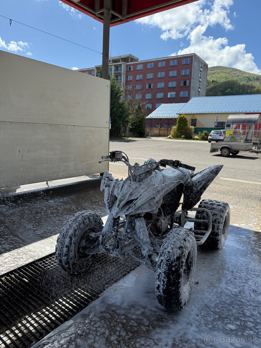 Yamaha raptor 250