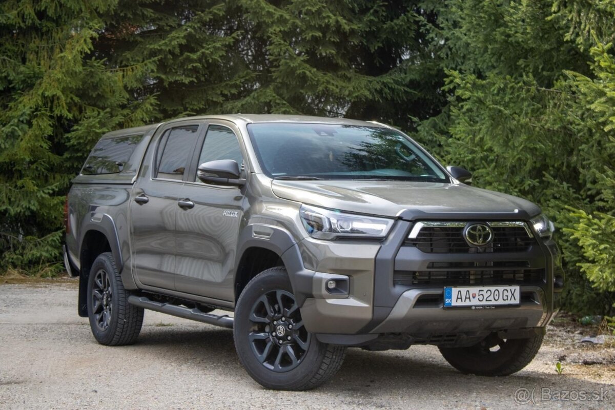 Toyota Hilux DC 2.8 I D-4D Invincible 4x4 A/T