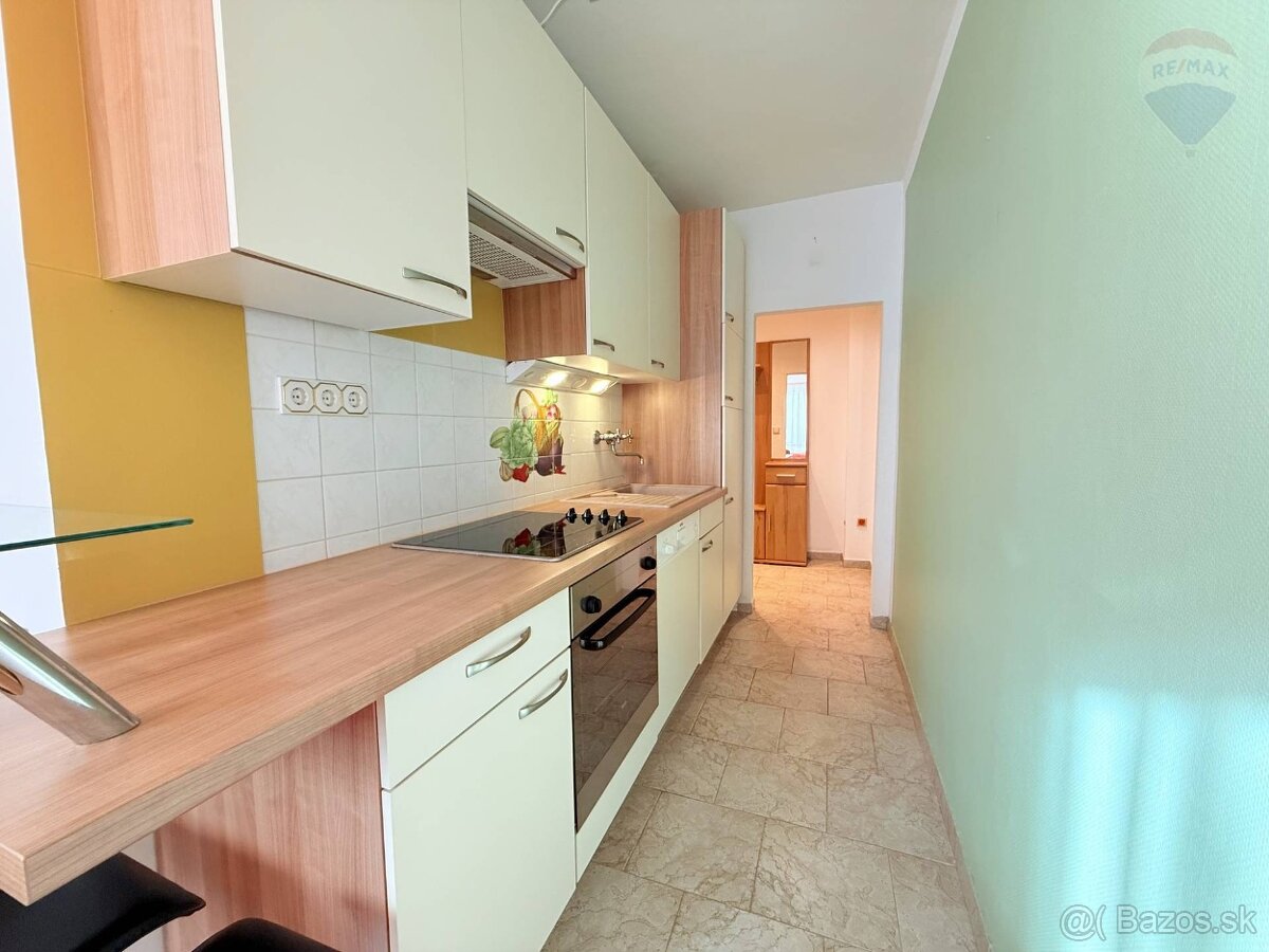 2 izbový byt na Síd. III v Humennom, na prenájom. - 3