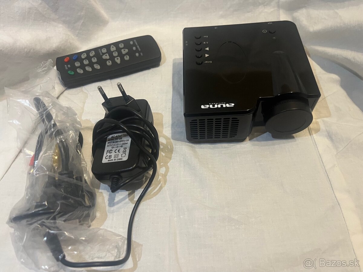 Auna projektor - 3