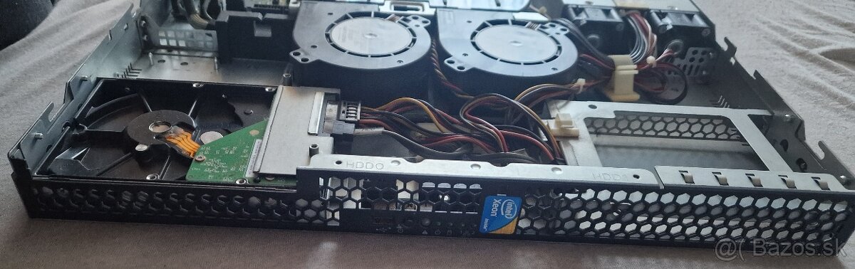 Server Intel Xenon S3200SHL - 3