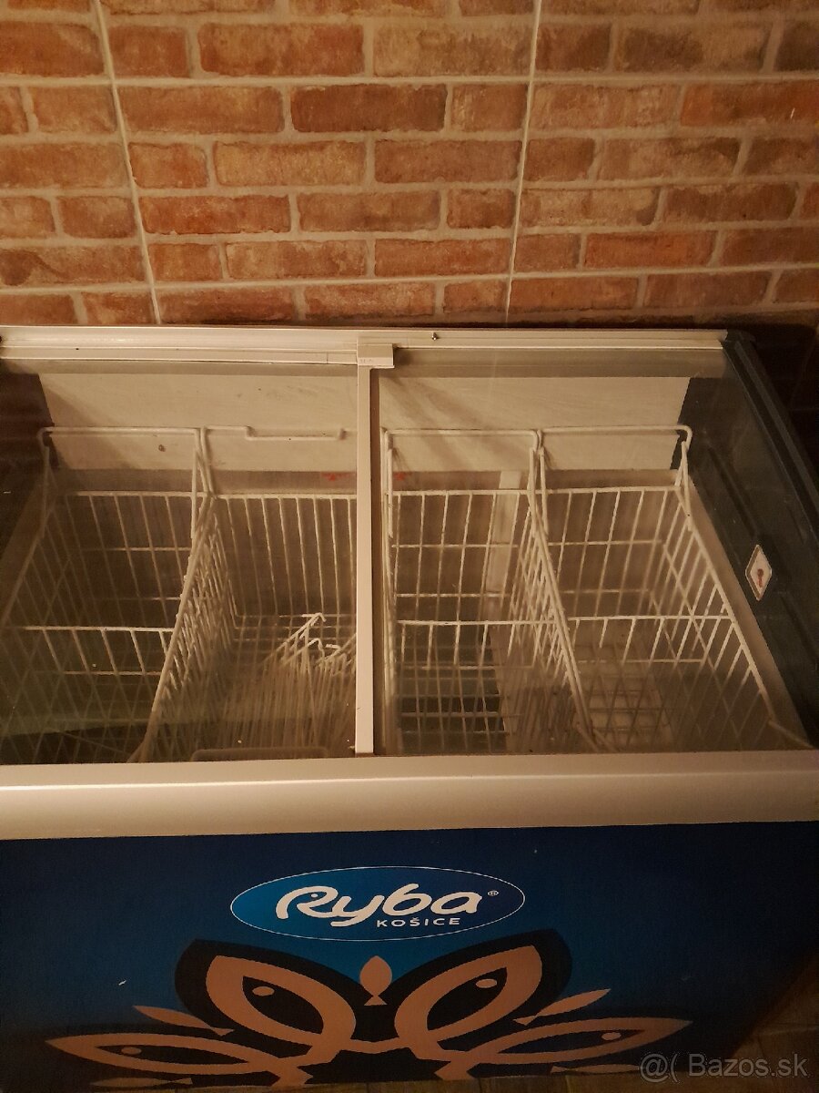 Truhlicová mraznička Liebherr - 3