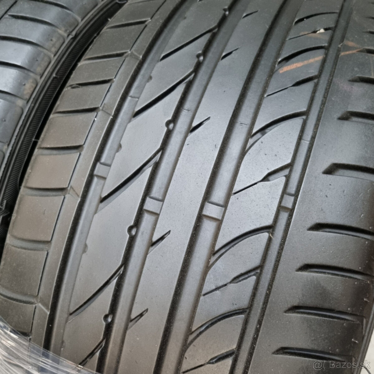 Letné pneumatiky 255/35 R18 SAILUN - 3