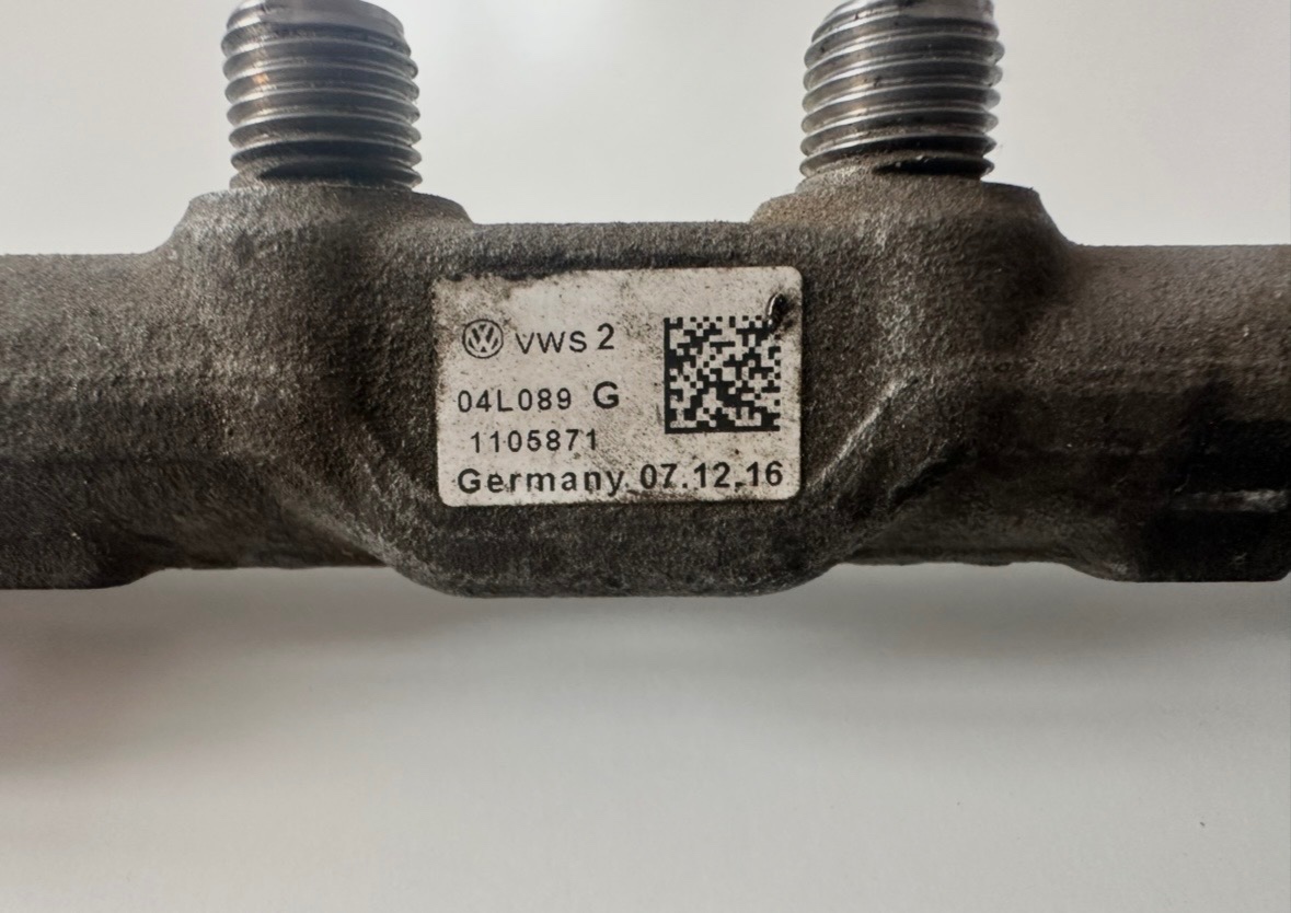 Vstrekovacie trysky 2.0 TDi 110kw 04L130277AC - 3