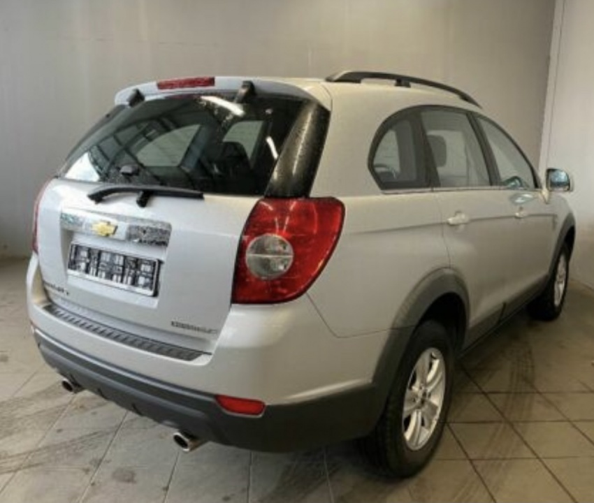 Chevrolet Captiva 2.0 7-miestne LT SK ŠPZ - 3