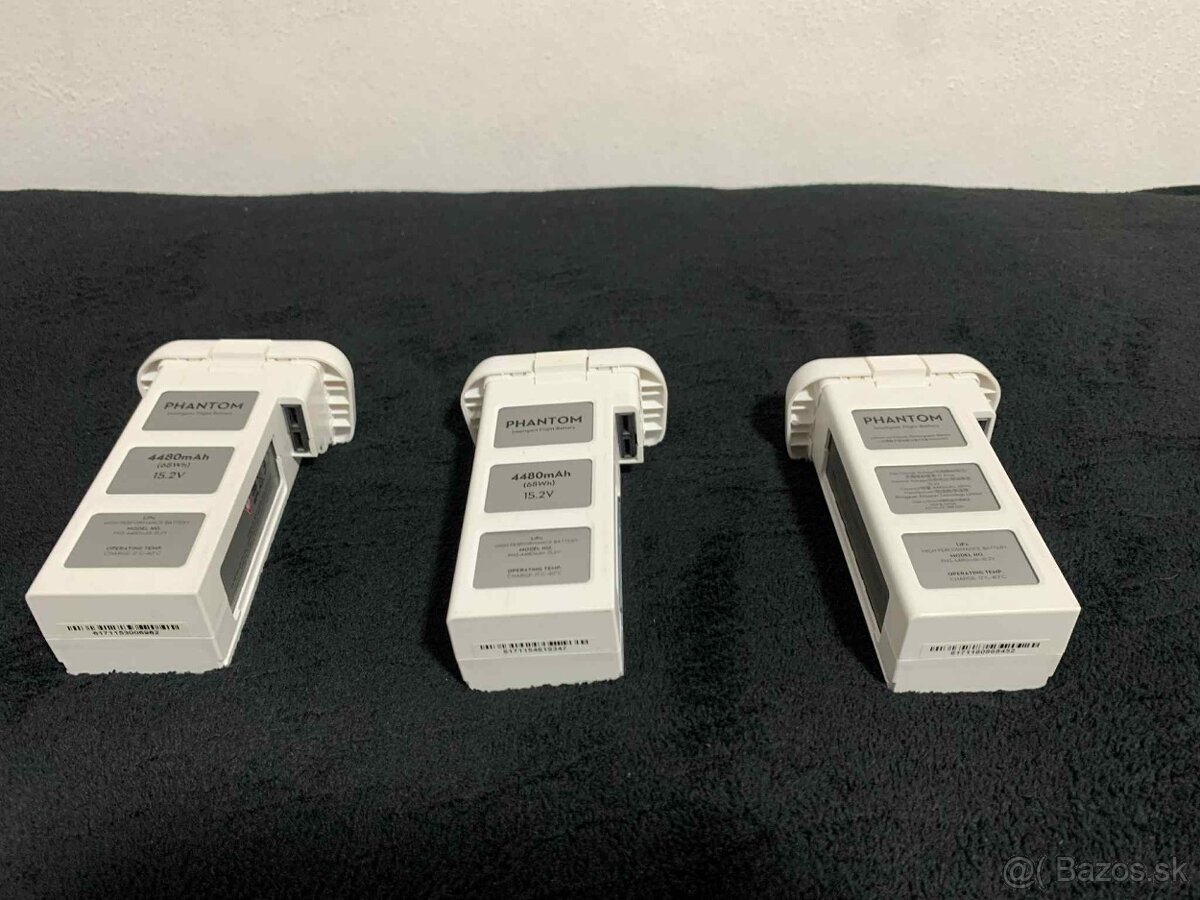 DJI Phantom 3 Pro a Phantom 3 Advanced - 3