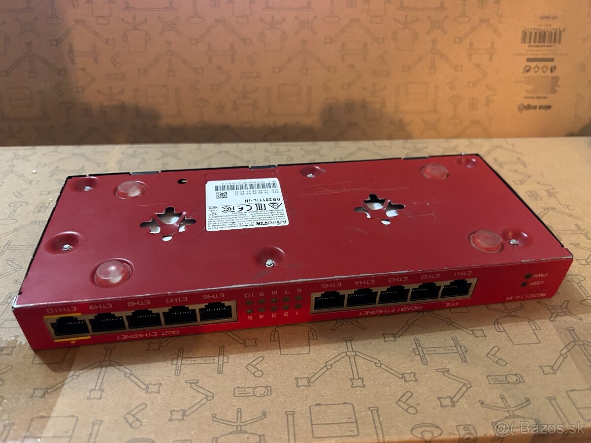 MikroTik router - RB2011iL-IN - 3