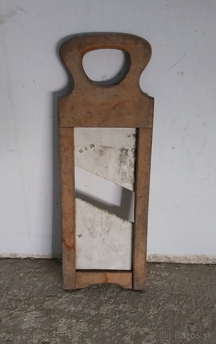 Strúhadlo z keramiky a dreva - 3