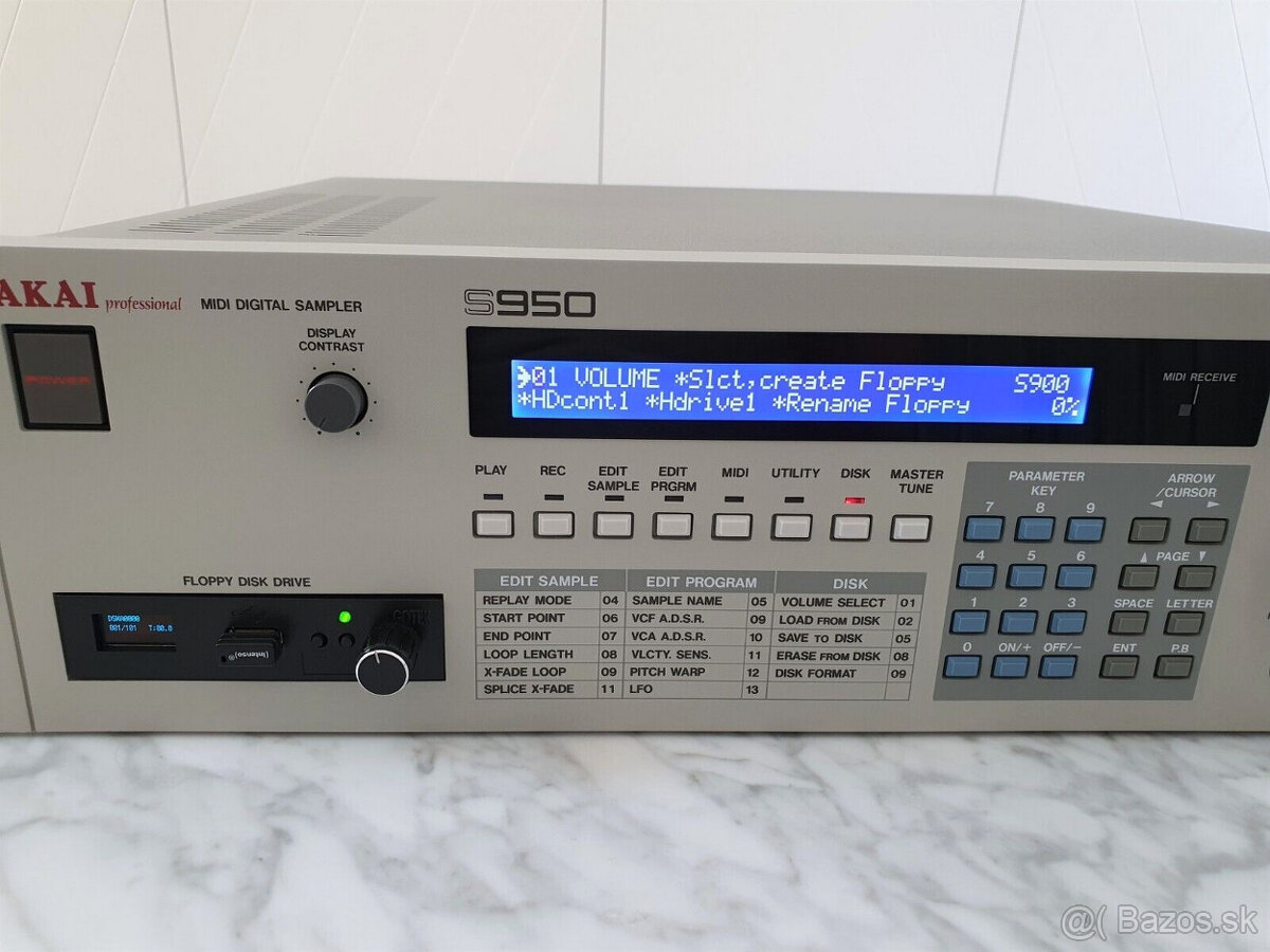 Sampler Akai S950 v perfektnom stave. - 3