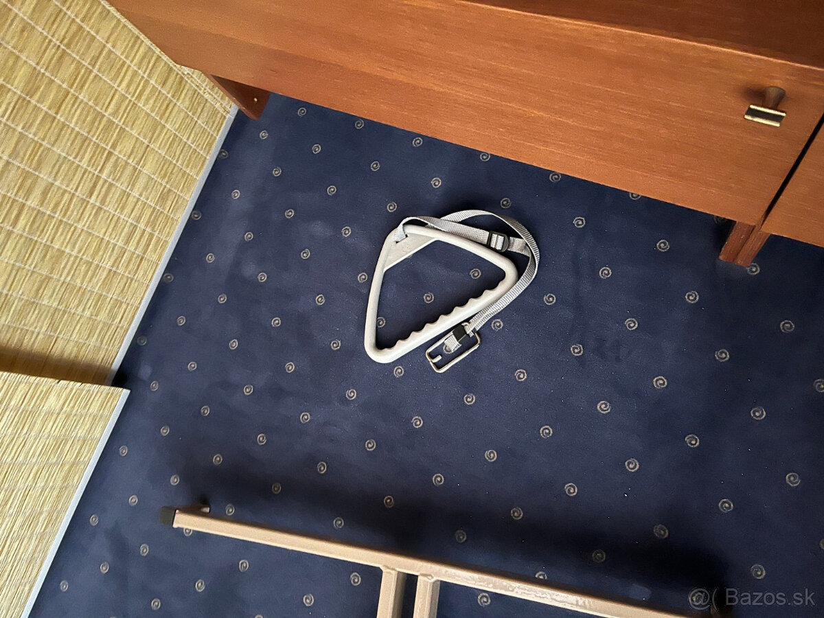 Závesná hrazda k posteli Geneva - 3